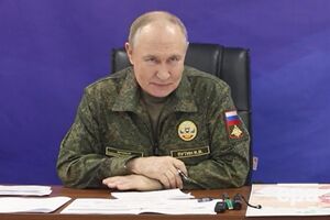 Те, що попри санкції і тиск на РФ, війна в Україні триває, підтримує віру Путіна в перемогу, вважає ЗМІ