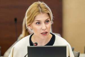 По словам Стефанишиной, деятельность Дмитриева в США направлена на то, чтобы Россия могла продолжать войну в Украине