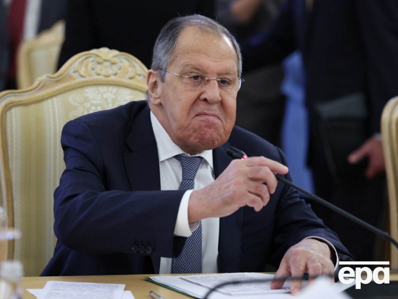 За словами Лаврова, є достатньо людей, які нав'язують себе вашингтонським політикам