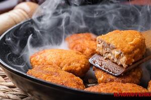 В котлеты добавляется сыр