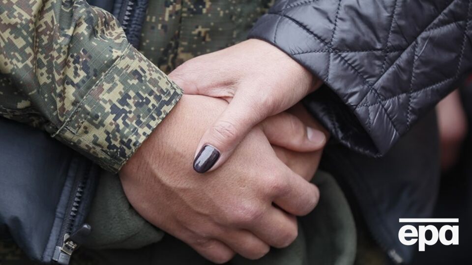 Вместо вузов молодежи РФ придется уходить в армию или на заводы