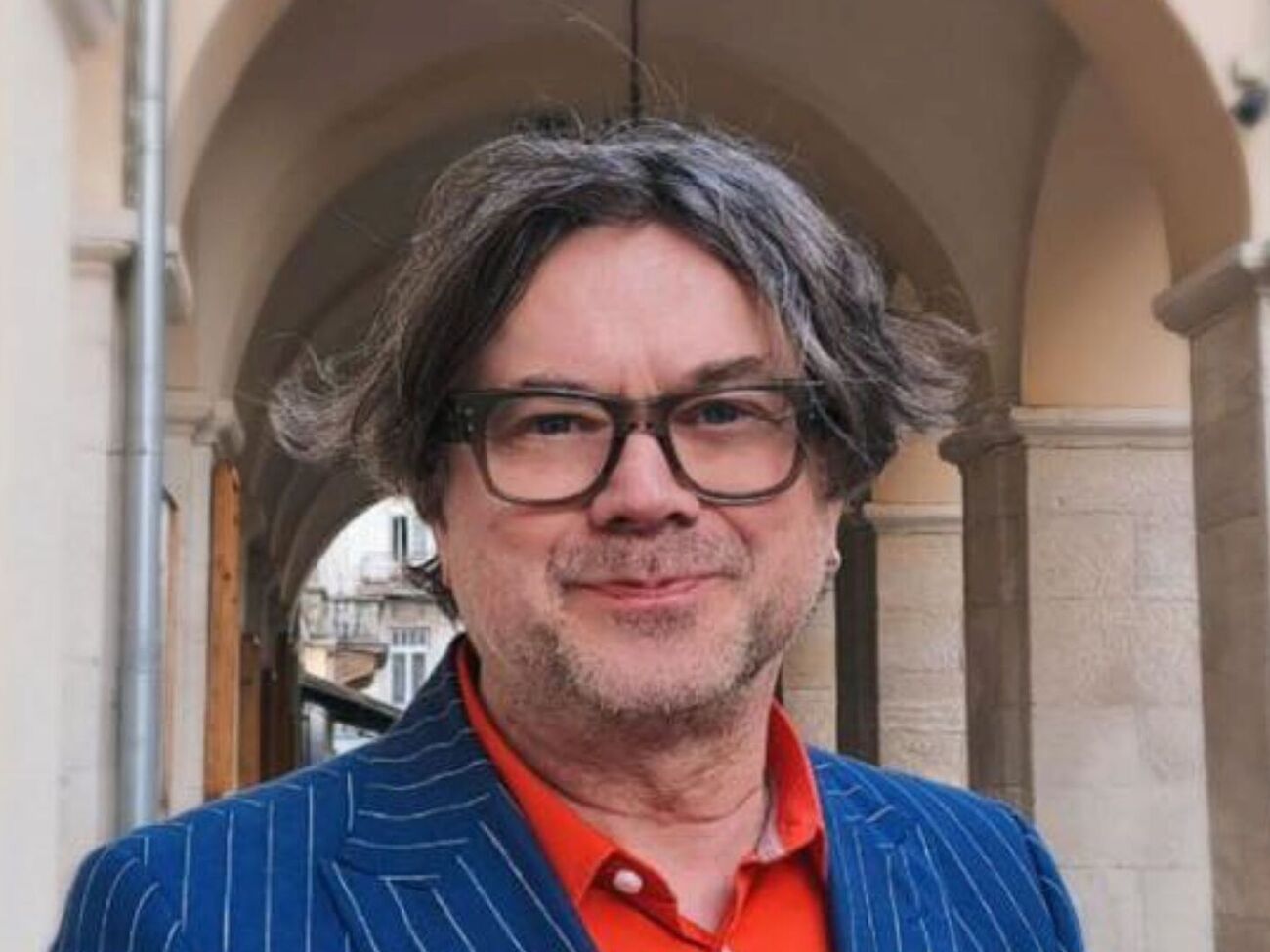 Ступка сейчас находится на гастролях в Праге