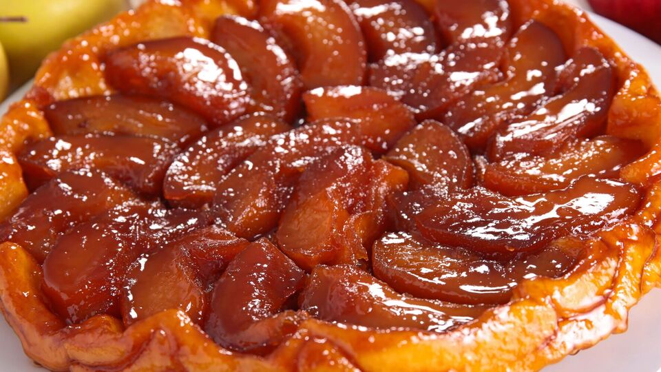 Цей пиріг чудово смакує саме восени