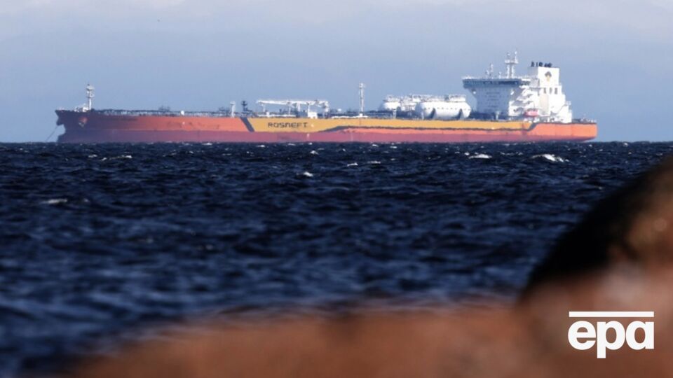 Российские танкеры заправляются в Балтийском море