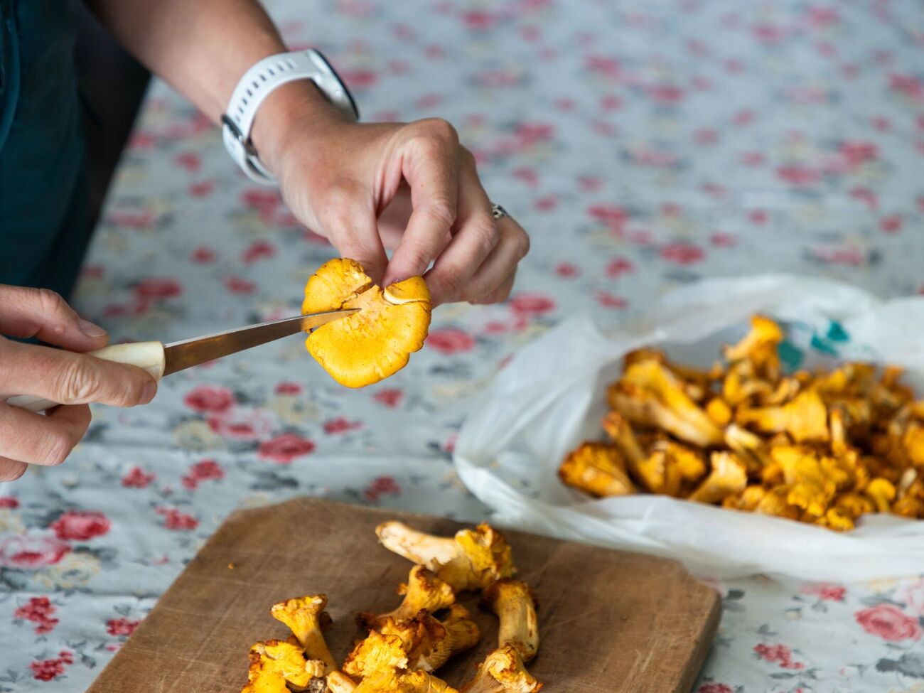 Гриби двічі потрібно залити теплою водою