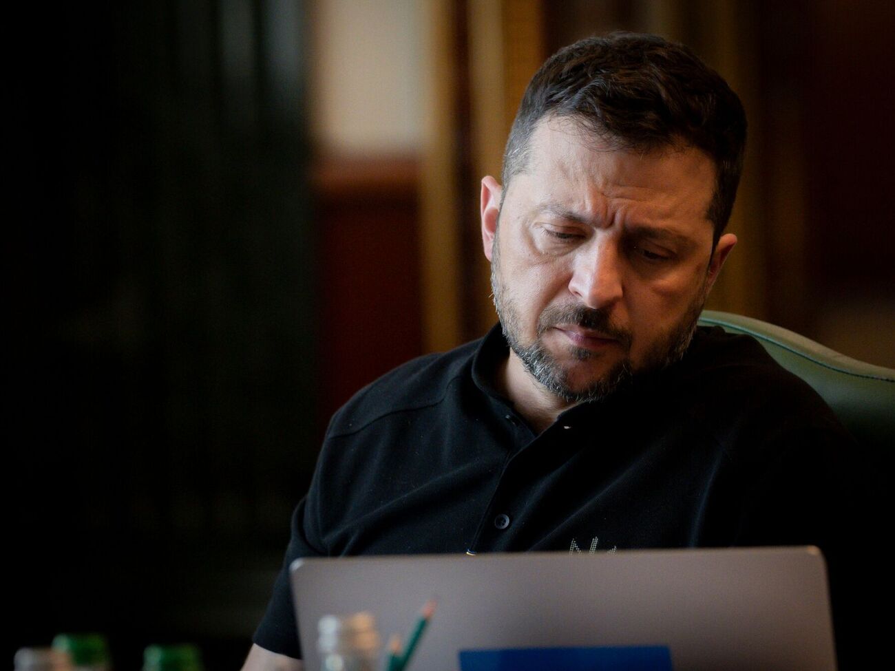 Украине не хватает ПВО для борьбы с дронами РФ, говорит президент