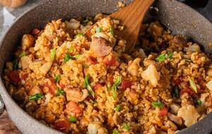 Булгур із куркою подають гарячим