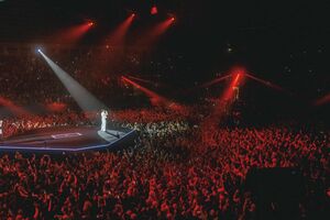 За последние три года Пивоваров провел более 300 благотворительных концертов