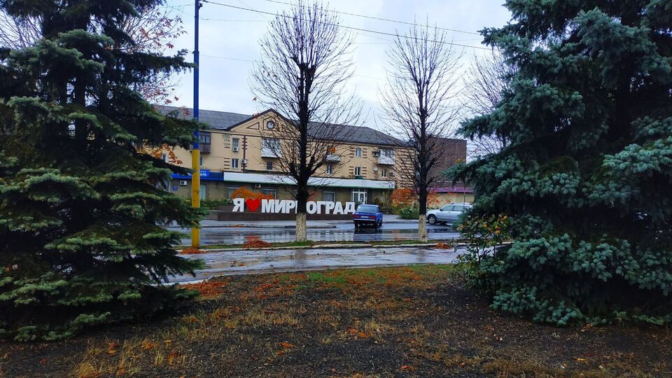 Оккупанты в ходе наступления на Мирноград используют не только артиллерию и БПЛА, но и пехотные и техсредства, сообщили в ВСУ