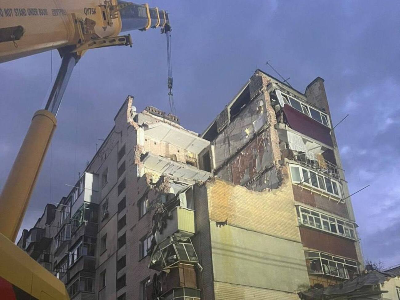 Аварийно-спасательные работы на улице Тернопольской продолжаются непрерывно