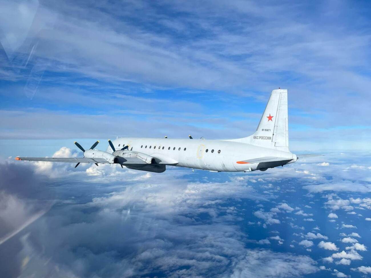 Польські винищувачі перехопили російський літак Іл-20