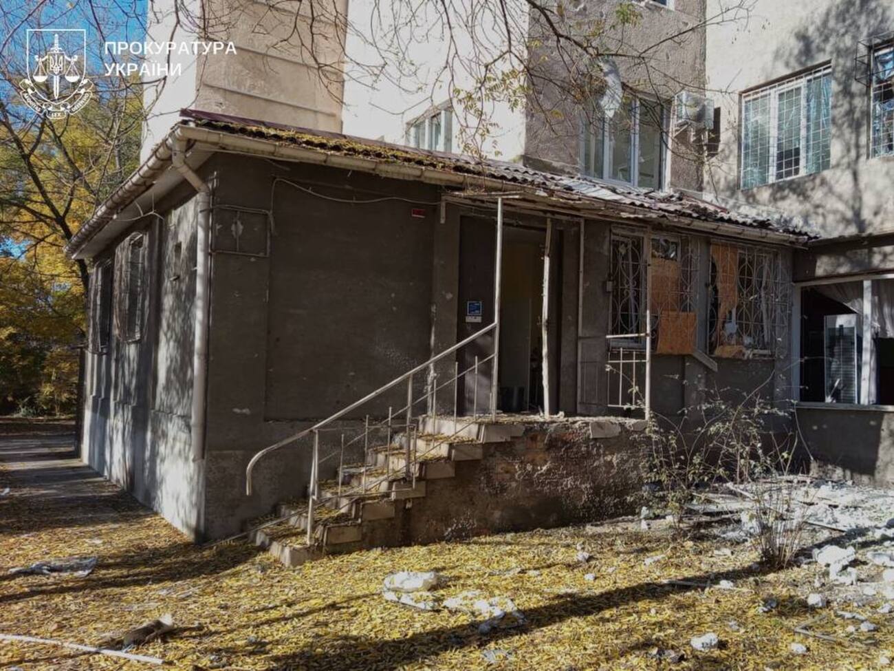 Окупанти били по лікарні з артилерії