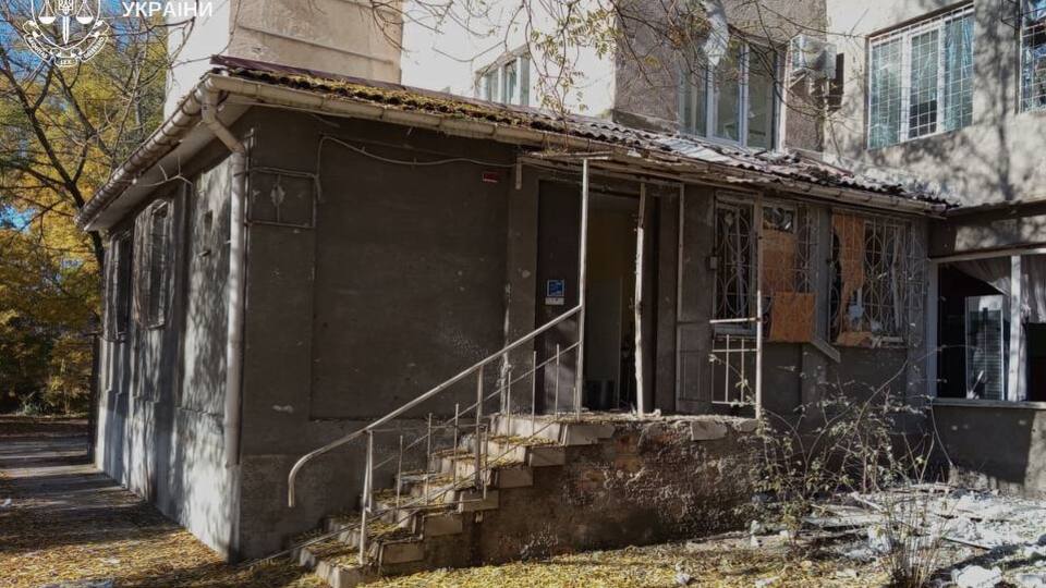 Оккупанты били по больнице из артиллерии