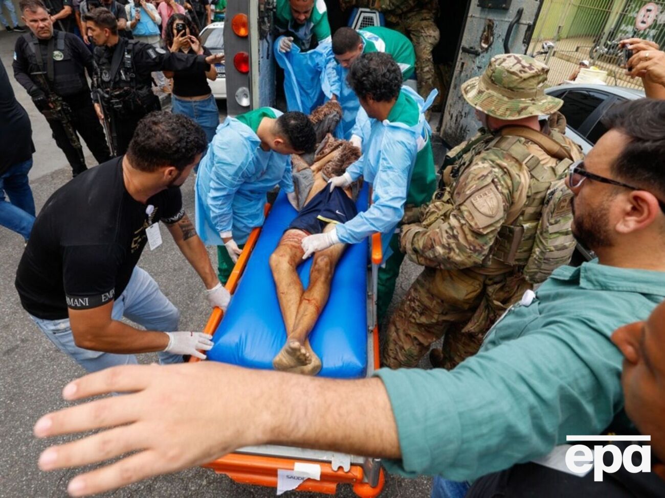 В операції брало участь 2,5 тис. поліцейських і прокурорів зі Спеціальної групи дій щодо боротьби з організованою злочинністю