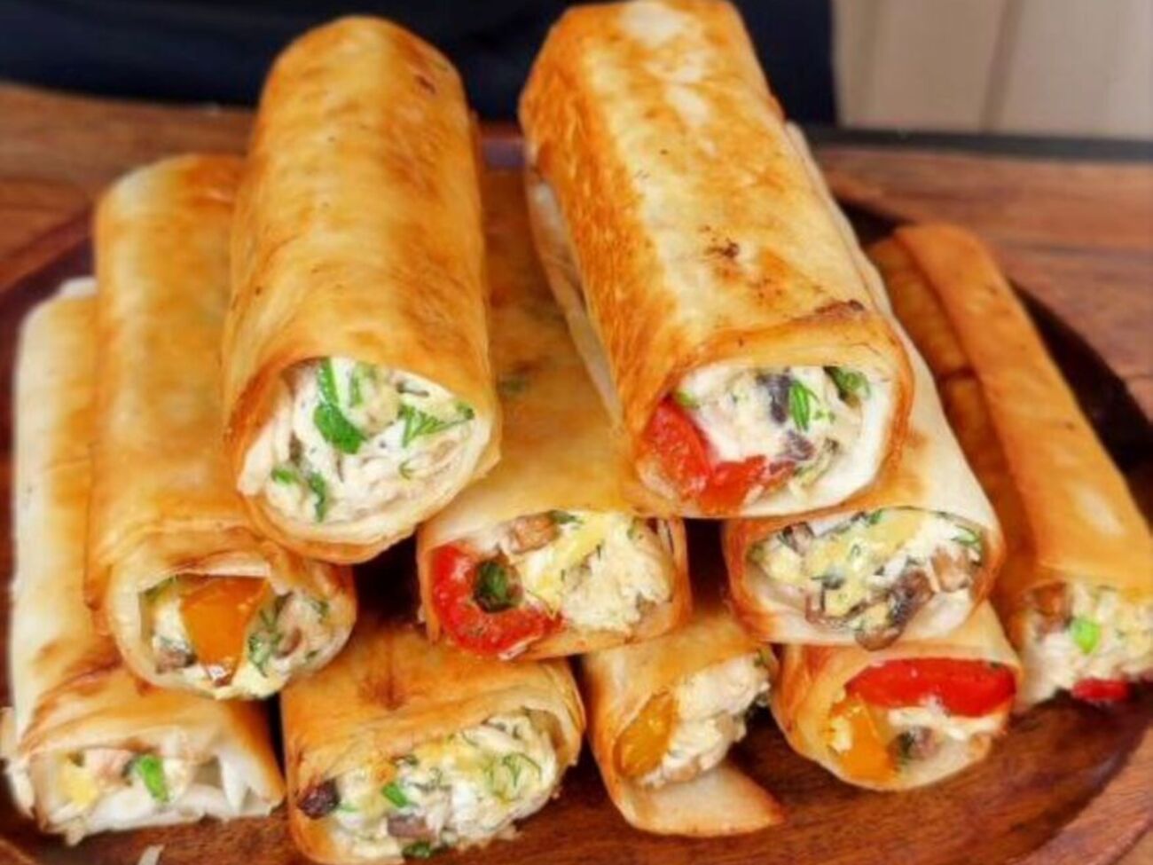 Для начинки возьмите любимую зелень