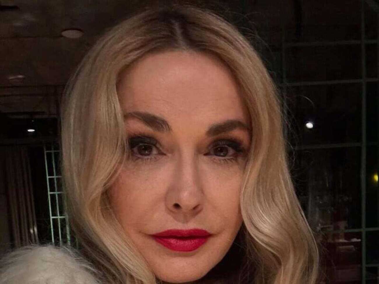 Сумська розповіла, що довго й ретельно готувала дорогий проєкт пам'ятника на могилу матері