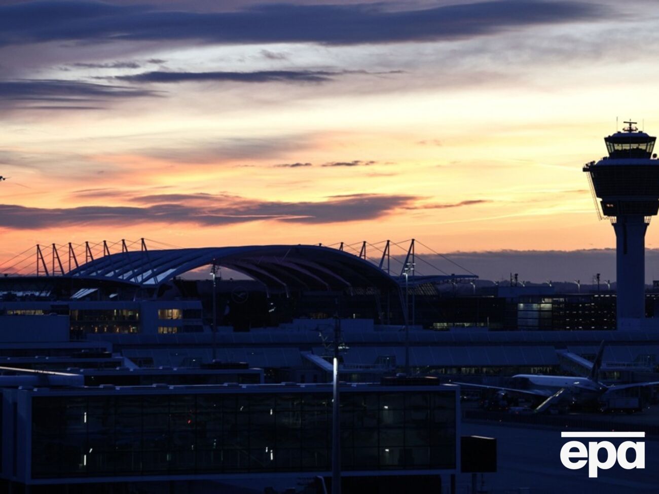 З Мюнхена не змогло вилетіти 17 рейсів, що торкнулося майже 3 тис. пасажирів, ідеться в повідомленні
