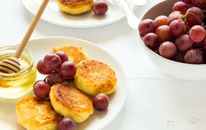 Сырники придутся по вкусу с медом
