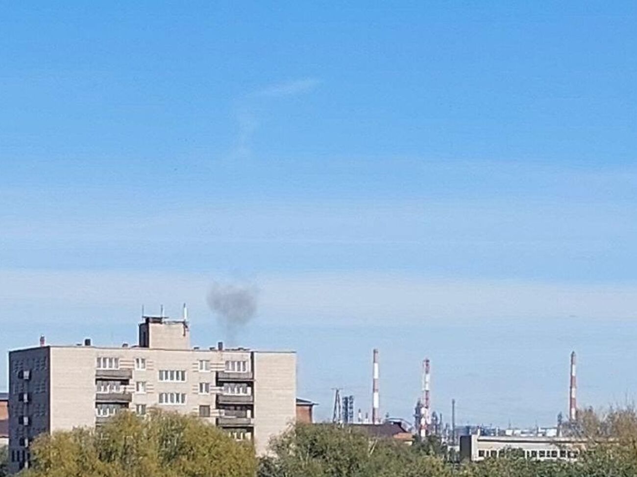 Дроны попали по российскому НПЗ