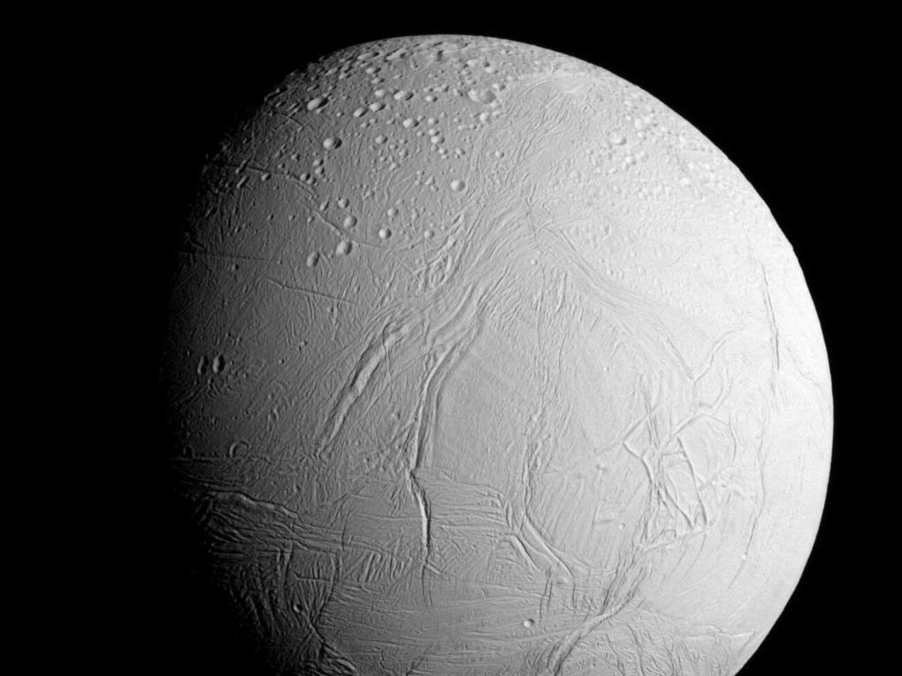 На Энцеладе есть элементы, неоходимые для появления жизни