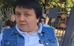 Полякова советовала детям возвращаться домой и переодеваться, несмотря на то, что в Киеве в это время объявили воздушную тревогу