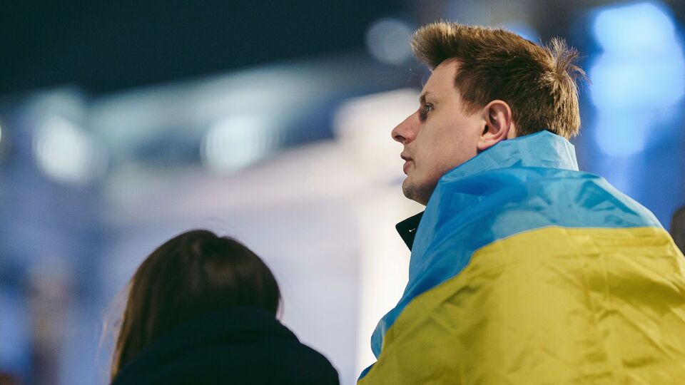 Большинство опрошенных украинцев высказываются против территориальных уступок для заключения мирного соглашения с РФ