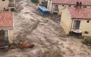 В Болгарии в отдельных регионах объявили чрезвычайное положение из-за наводнения
