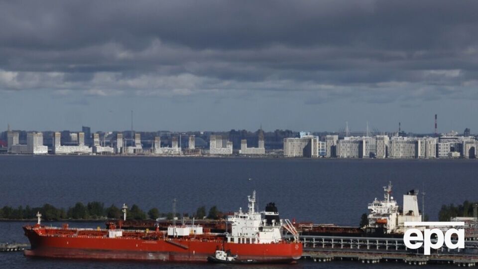 Экспорт мазута из РФ упал на 10%, а поставки нефти сократились на 3%