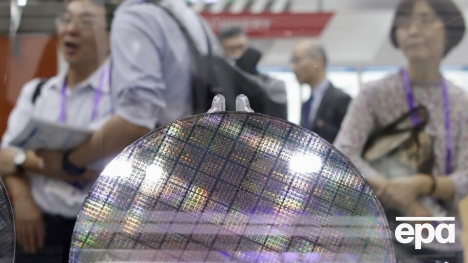 Гинзбург раскритиковал ситуацию, при которой чипы делают на Тайване