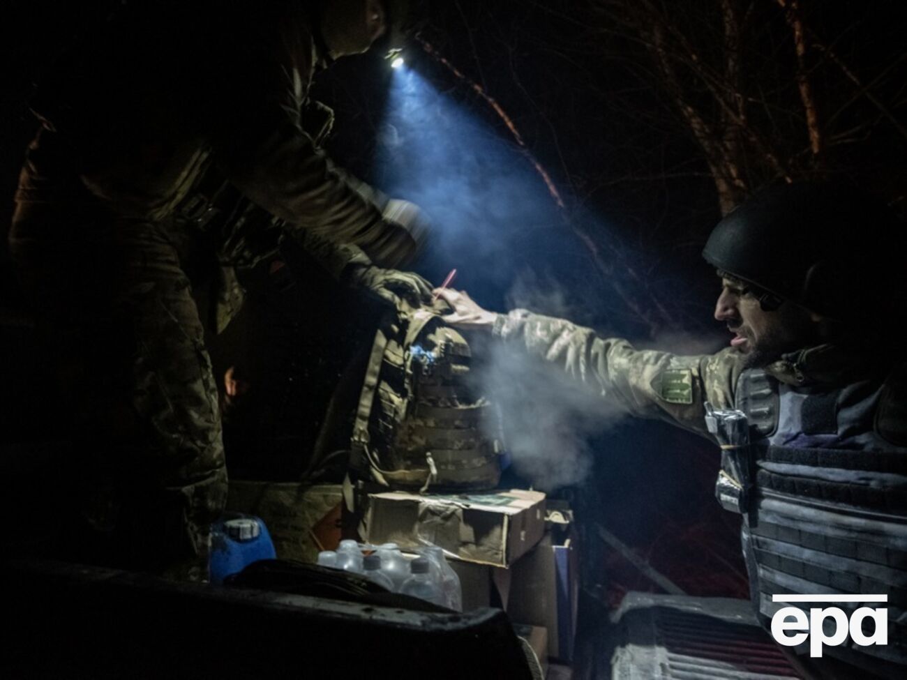 Ситуация сложная, но силы обороны удерживают Покровск, сказал Зеленский