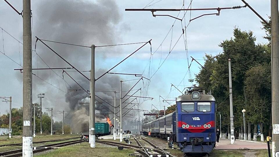 Оккупанты нанесли два удара по "Укрзалізниці", сообщили в правительстве