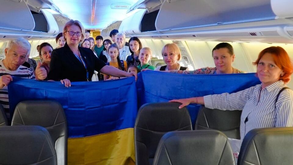 Из Ирана эвакуировали 33 украинца