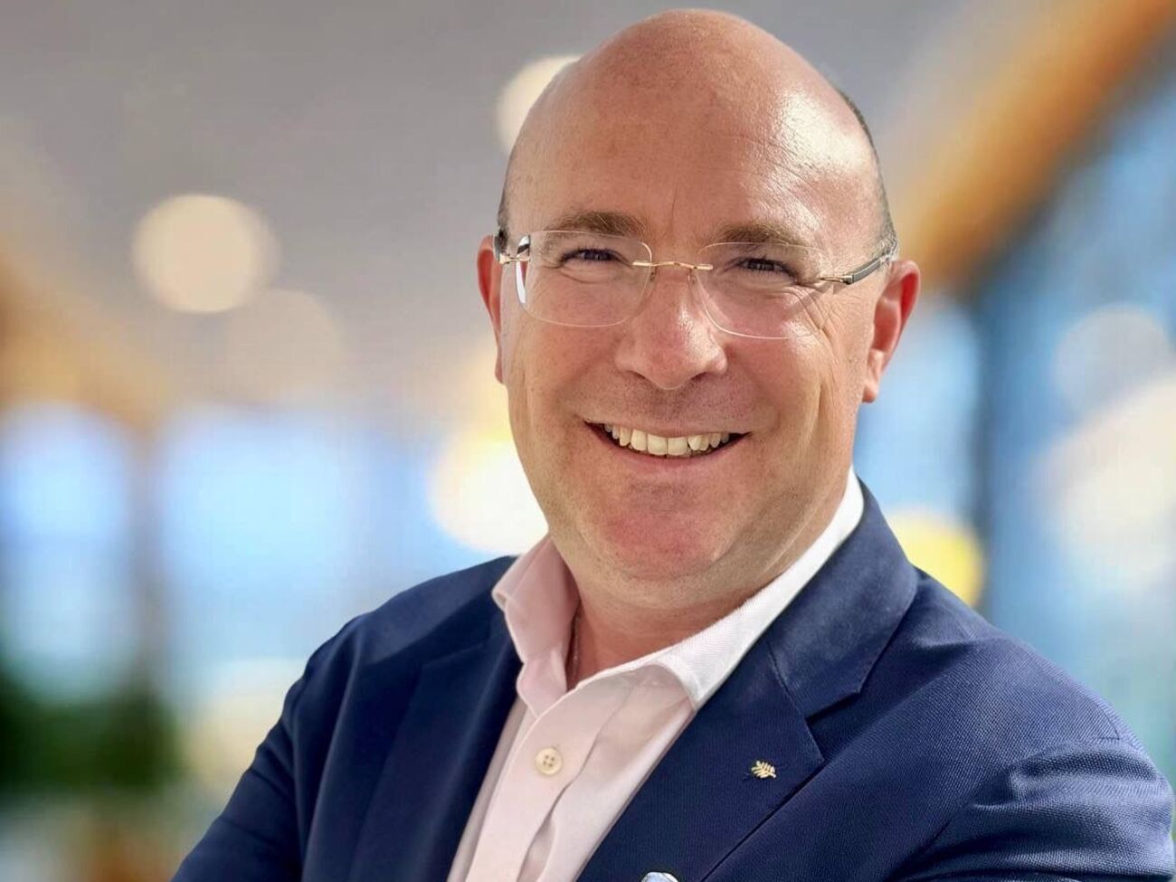 Юрист отмечает, что перед обществом стоят новые вызовы по поиску баланса между защитой государственности и ограничением политических свобод