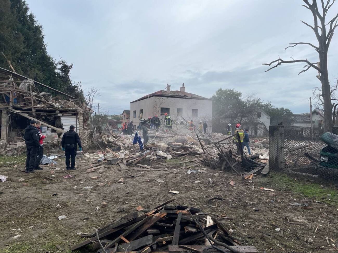 Садовый уточнил, что тела людей обнаружили в поселке Лапаевка