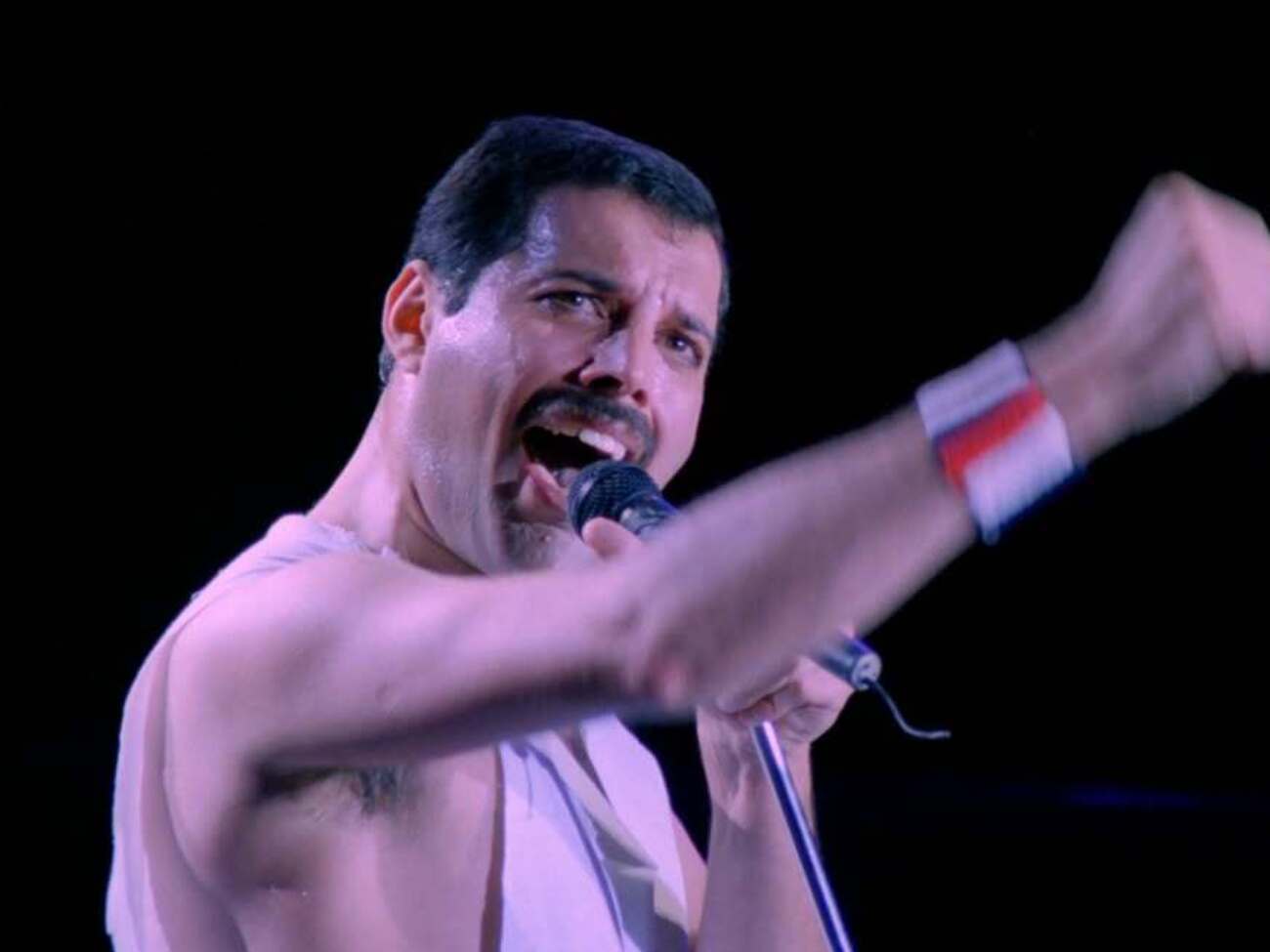 Меркьюри родился 5 сентября 1946 года