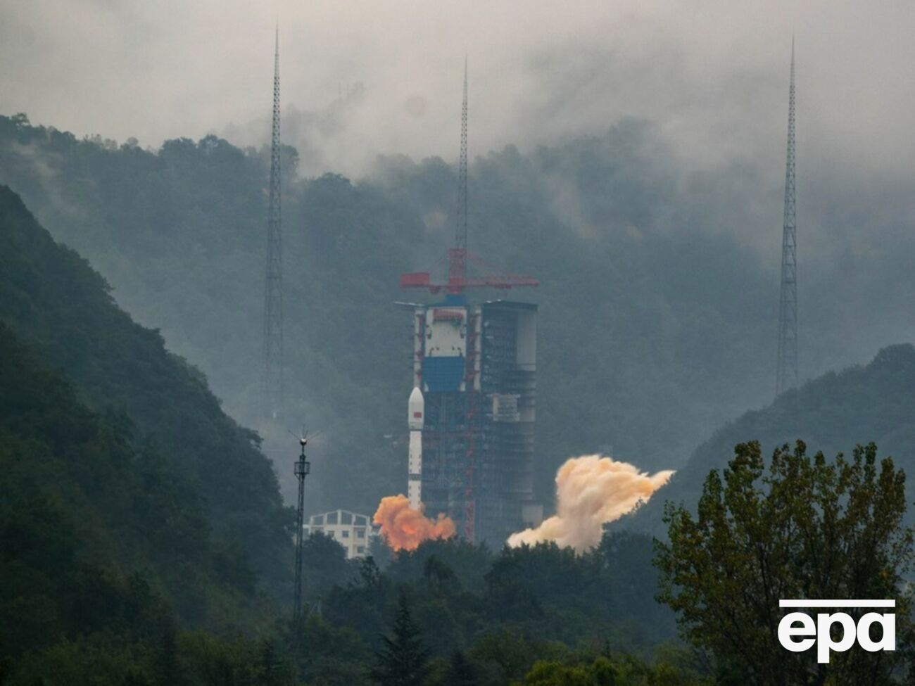 Спутники Yaogan 33 были запущены в 2022–2023 годах