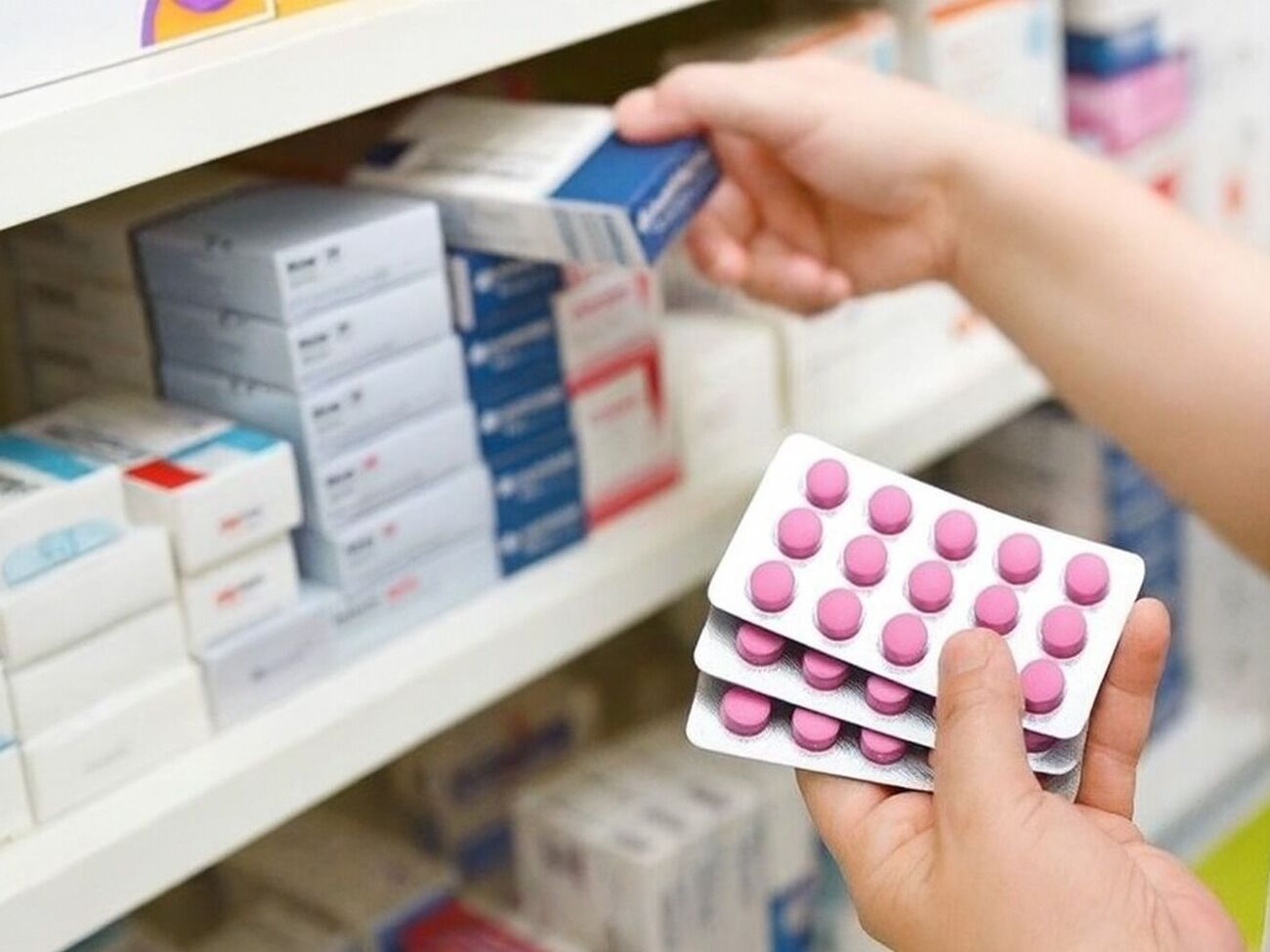 В АМКУ не вказали, ліки яких виробників стали менше продавати