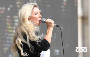 Кейт Шемирани известна антивакцинаторской позицией