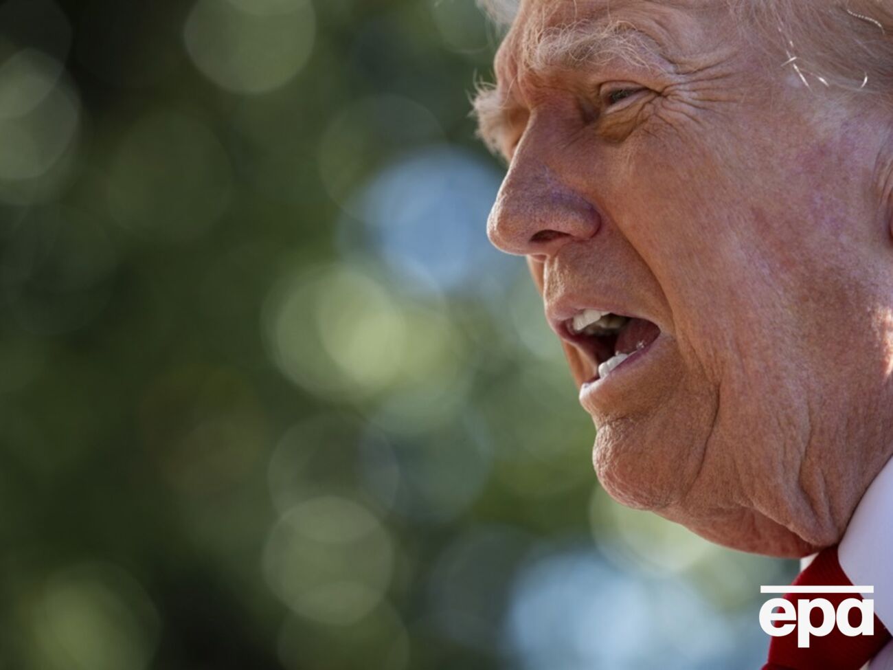 Конгрессвумен от демократов Мадлен Дин заявила, что "президент потерял контроль над собой и является психически нездоровым"