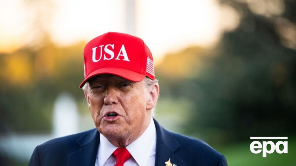 Трамп часто на публичных мероприятиях начинает танцевать, когда играет музыка