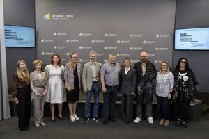 Давыденко: Память должна быть физической, на таких памятниках формируется национальное единство