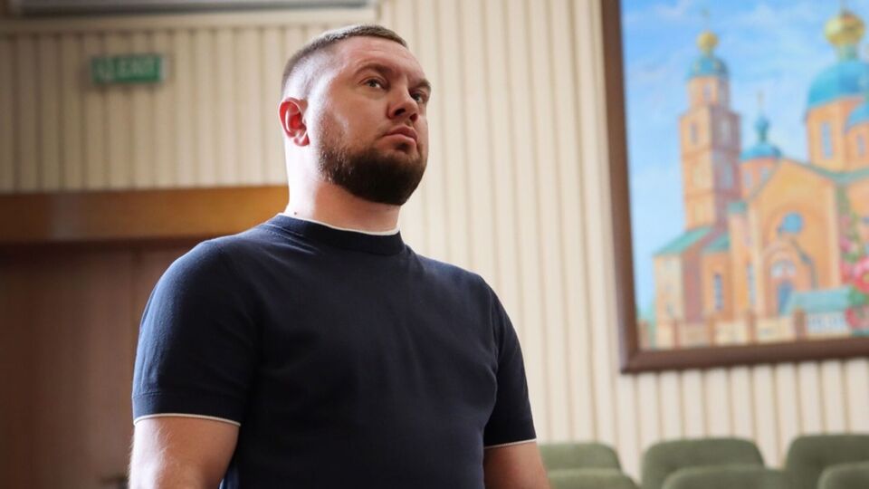 ВАКС постановил взыскать 1,598 млн грн стоимости Toyota Camry Hybrid в доход государства, а также конфисковать Lexus NX200, который Воронцов зарегистрировал на тещу