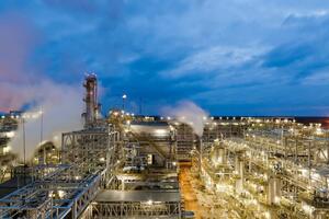 Киришский НПЗ – один из крупнейших нефтеперерабатывающих заводов в РФ