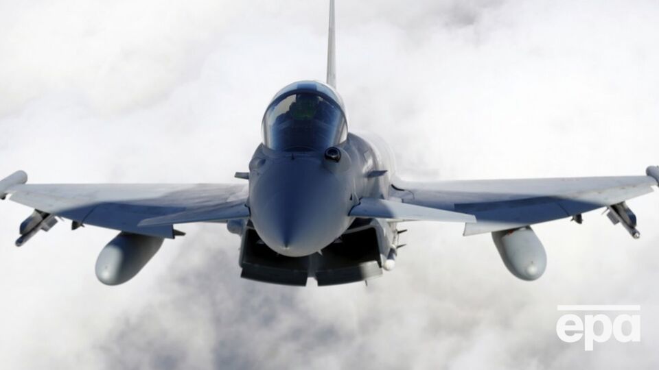 Патруль Альянса сопровождал несколько самолетов Ан-12, Ан-72, четыре Су-30, два МиГ-31 и Су-24МР