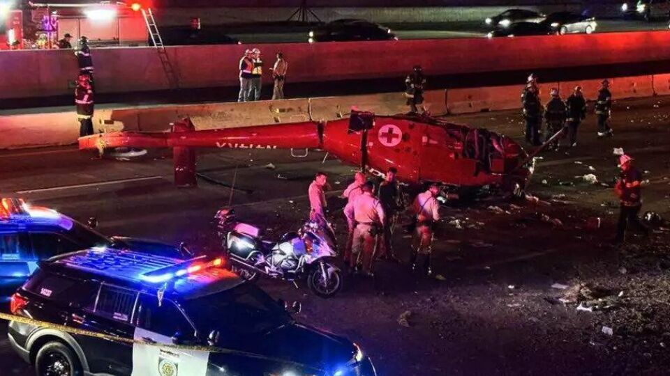 На борту были три члена экипажа