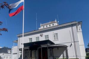 Дипломатів із РФ зобов'яжуть повідомляти про свої поїздки, пише ЗМІ