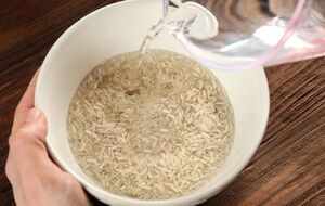 Сливочное масло нужно добавлять в уже готовый рис