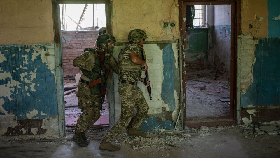 Поселок Сичневое освободили бойцы штурмового подразделения "Шквал"
