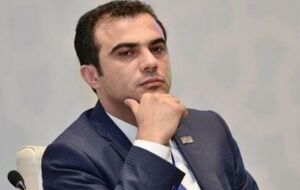 Эта риторика – зеркало нацизма: он сознательно уравнивает свою страну с гитлеровской Германией