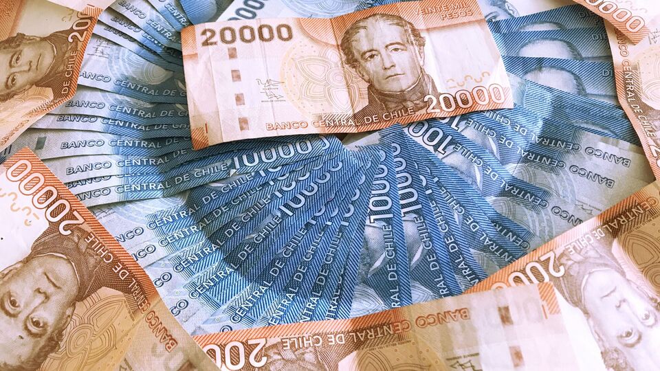 Компанія помилково виплатила працівнику мільйони песо